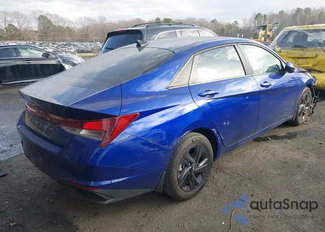 2023 Hyundai Elantra Sel z USA, uszkodzony, nr VIN KMHLM4AGXPU381309